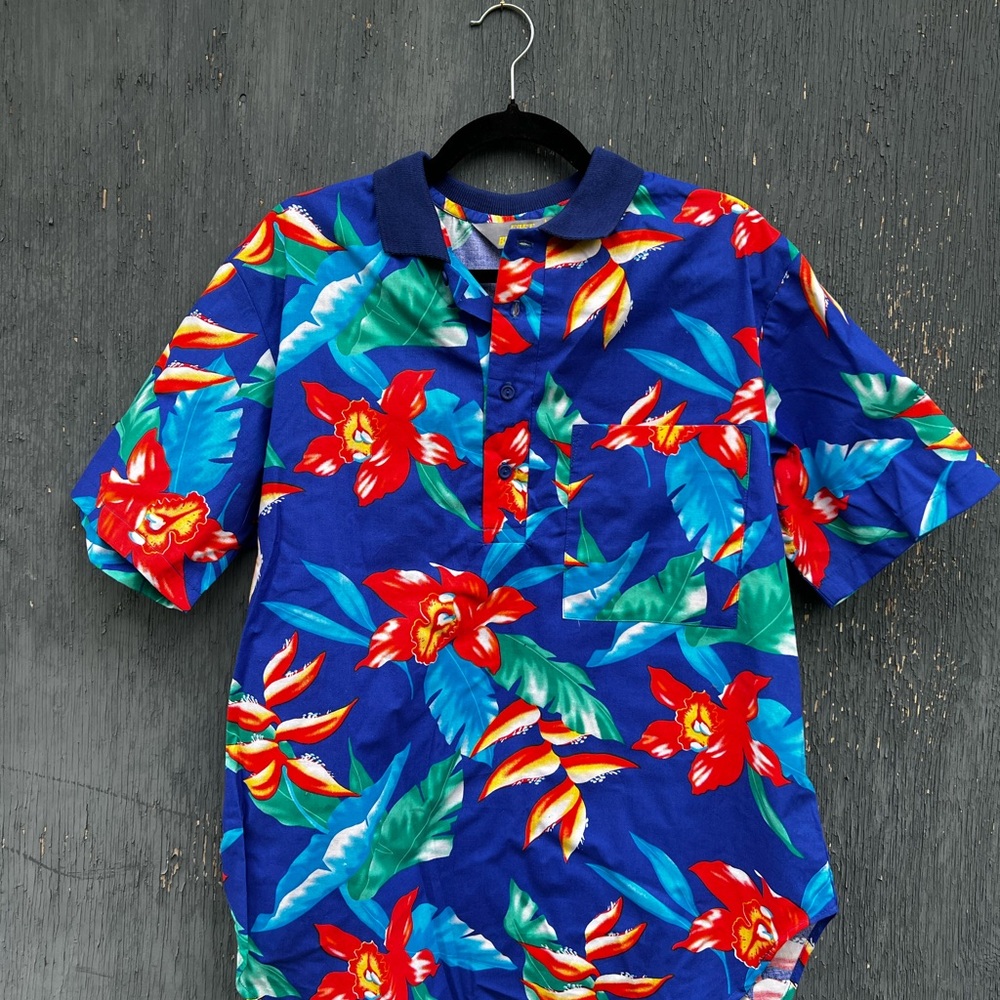 Vintage Sears Blue and Red Casual Button Down Shirt Vibrant Floral Design